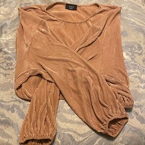 Crop long sleeve top